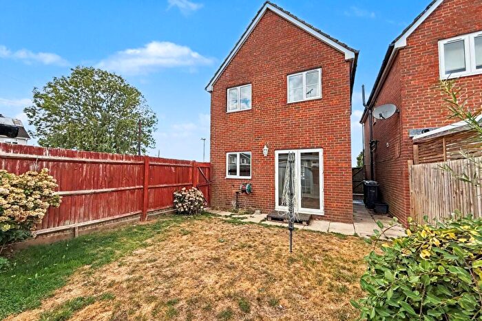 3 Bedroom Detached House For Sale In Downton, SP5