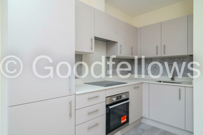 1 Bedroom Apartment To Rent In Ewell Road, Cheam, Sutton, SM3