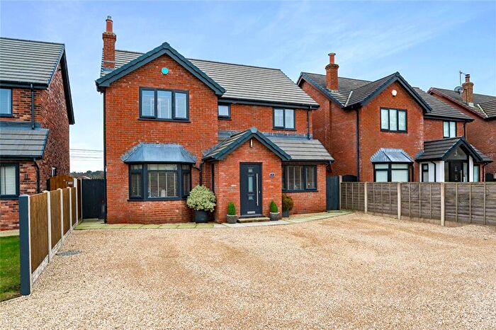 4 Bedroom Detached House For Sale In Beacon Close, Bilsborrow, Preston, Lancashire, PR3