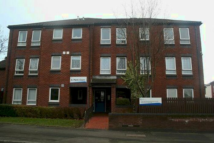 1 Bedroom Flat To Rent In St. Marys Way, Oldham, OL1