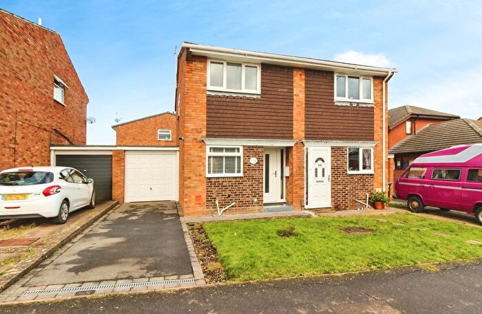 2 Bedroom Semi Detached House For Sale In Coppice Road, Leamington Spa, CV31