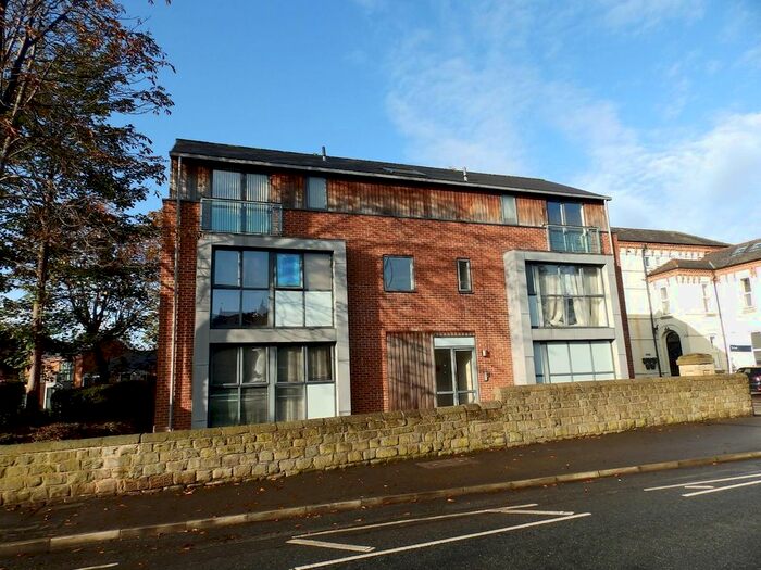 1 Bedroom Flat To Rent In Manygates Park, Wakefield, Uk, WF1