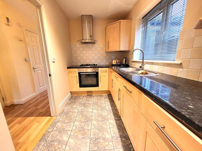 4 Bedroom Semi-Detached House To Rent In Portland Road, Ashford, Surrey, TW15