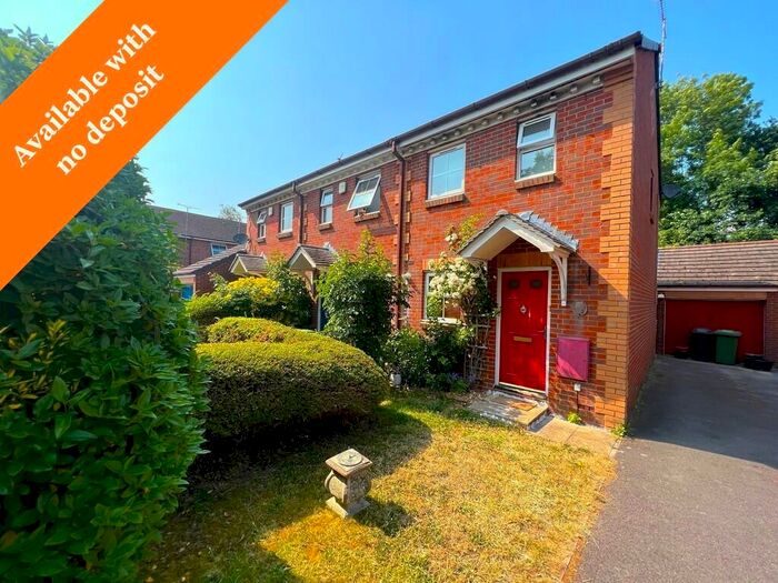 2 Bedroom Terraced House To Rent In *Available With No Deposit* Hatch Mead, West End, Southampton, SO30