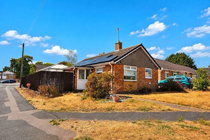 2 Bedroom Semi-Detached Bungalow For Sale In Churchill Avenue, Northampton, NN3