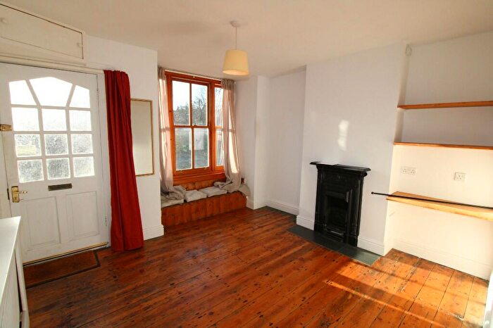 2 Bedroom Terraced House For Sale In Battens Avenue, Overton, RG25