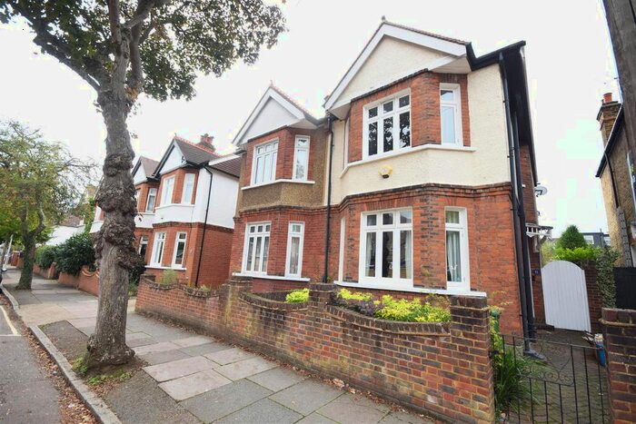 4 Bedroom Semi-Detached House To Rent In Chudleigh Road, Twickenham, TW2