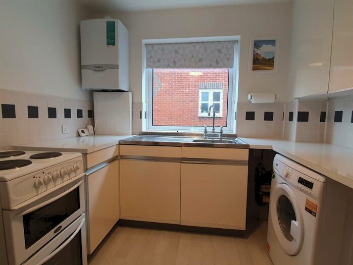 1 Bedroom Flat To Rent In Mulgrave Road, Belmont, Sutton, SM2