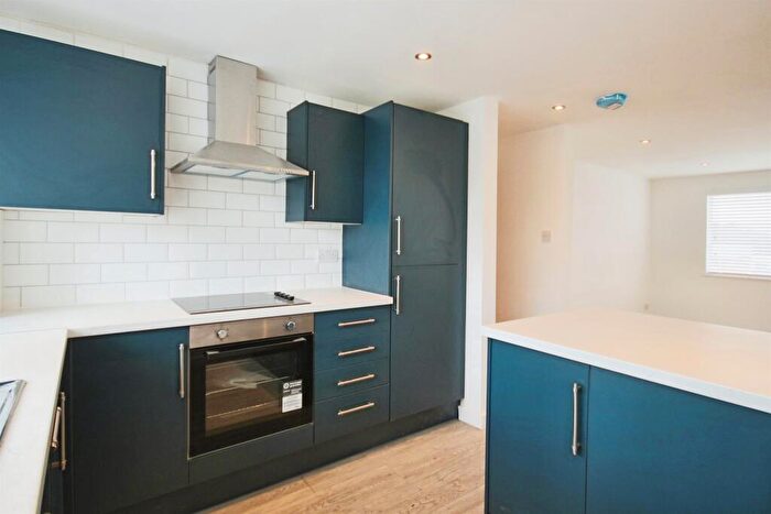 3 Bedroom Apartment For Sale In Remburn Gardens, Warwick, CV34