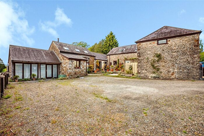 4 Bedroom Barn Conversion For Sale In Broad Oak, Llandeilo, Carmarthen, Carmarthenshire, SA32