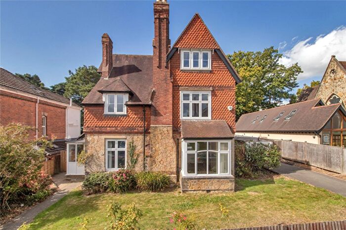 6 Bedroom Detached House For Sale In Prospect Road, Southborough, Tunbridge Wells, Kent, TN4