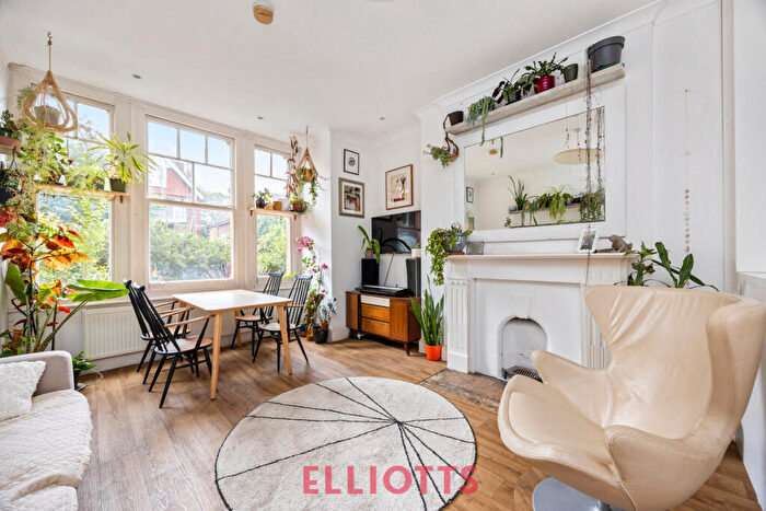 2 Bedroom Apartment For Sale In Florence Road, Brighton., BN1