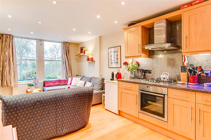 1 Bedroom Flat To Rent In Castelnau, Barnes, SW13