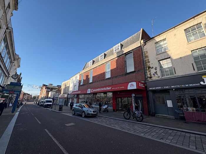 2 Bedroom Apartment To Rent In Gold Street, Northampton, NN1