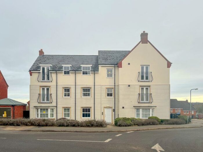 2 Bedroom Apartment To Rent In Farnborough Drive, Middlemore, Daventry, Northants, NN11