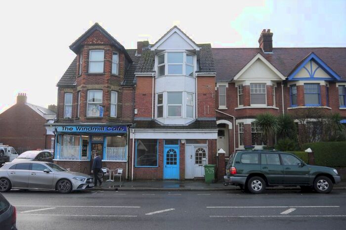 1 Bedroom Flat To Rent In Cheriton Road, Folkestone, CT19