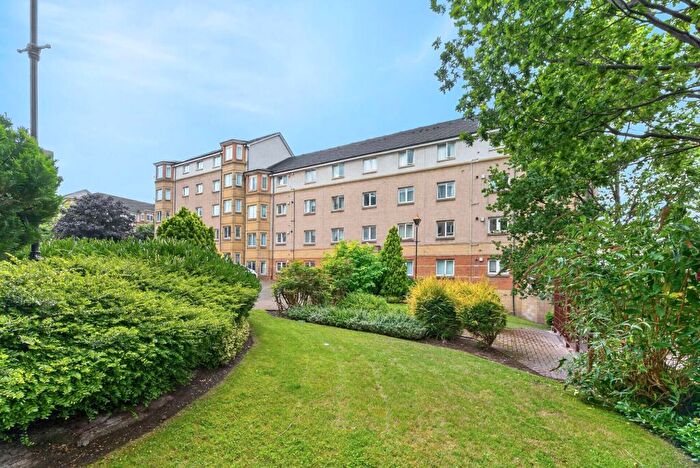 2 Bedroom Apartment For Sale In Easter Dalry Road, Dalry, Edinburgh, EH11