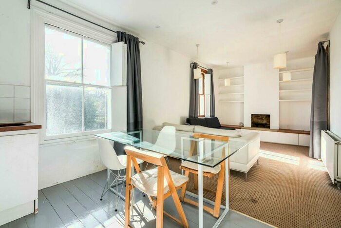 2 Bedroom Flat To Rent In Belvedere Road, London, SE19