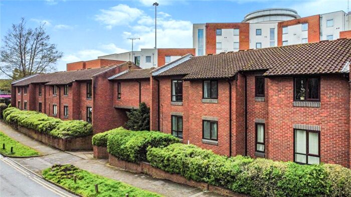2 Bedroom Apartment To Rent In Caxton House, Deansgate Road, Reading, Berkshire, RG1