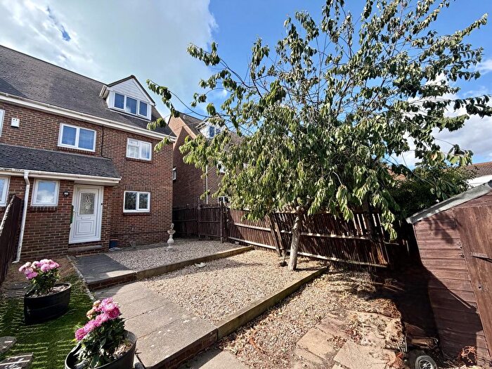 4 Bedroom End Terrace House To Rent In Blakes Way, Eastbourne, BN23