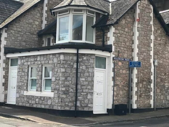 1 Bedroom Flat To Rent In Wellington Place, Torquay, Devon TQ1