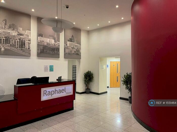 2 Bedroom Flat To Rent In Raphael House, Ilford, IG1