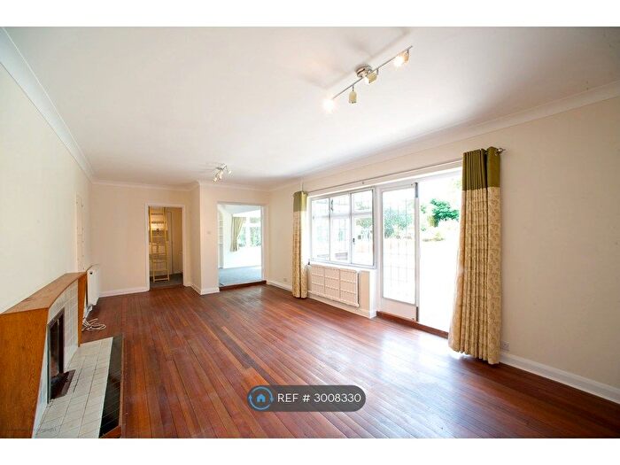 4 Bedroom Detached House To Rent In Ayot Green, Welwyn Garden City, AL6
