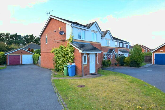 3 Bedroom Link Detached House To Rent In Skelton Fields, Warfield, Berkshire, RG42