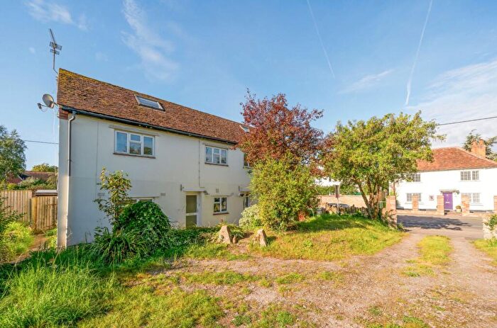 2 Bedroom Flat To Rent In High Street, Sutton Courtenay, OX14