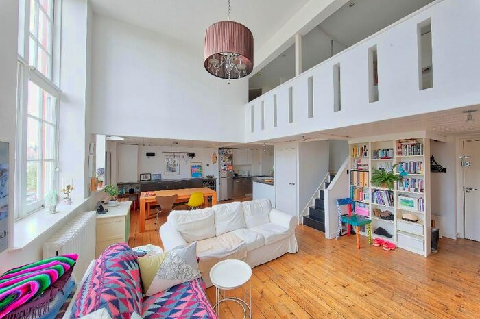 2 Bedroom Flat To Rent In Beta Place, Clapham North, London, SW4