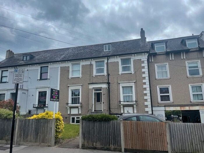 1 Bedroom Flat To Rent In Holmesdale Road, South Norwood, SE25