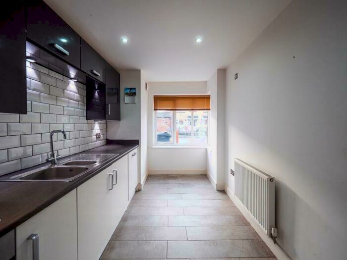 2 Bedroom Semi-Detached House To Rent In Eastfield Avenue, Manchester, M40