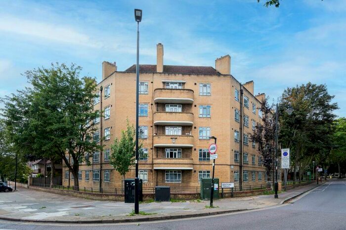 2 Bedroom Flat To Rent In Beresford Terrace, Highbury, London, N5
