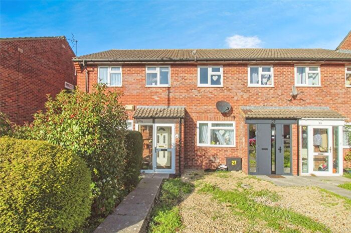 3 Bedroom End Terrace House For Sale In Weavers Drive, Trowbridge, BA14