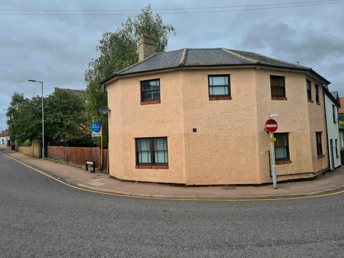 2 Bedroom End Of Terrace House To Rent In Priory Lane, Royston, SG8