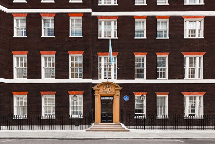 1 Bedroom Flat For Sale In Queen Anne's Gate, St James's, London, United Kingdom, St James's, SW1H