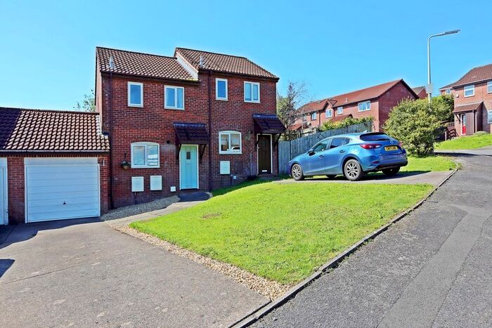 2 Bedroom Semi-Detached House For Sale In Llys Garth, Llantwit Fardre, Pontypridd, CF38