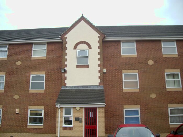 1 Bedroom Flat To Rent In Burns Avenue, Chadwell Heath, Romford, RM6