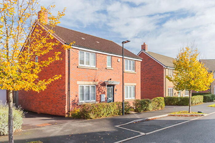 5 Bedroom Detached House For Sale In Polesdon Avenue, Coate, Swindon, SN3