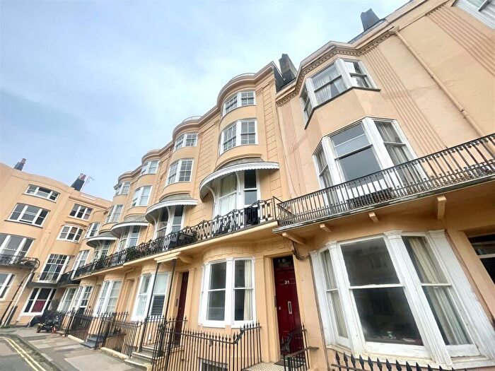 1 Bedroom Flat To Rent In Bedford Square, Brighton, BN1