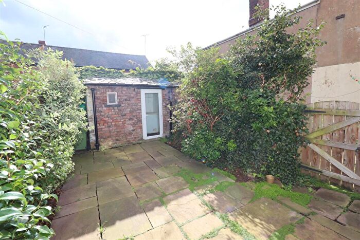 1 Bedroom Terraced House To Rent In Buxton Road, Macclesfield, SK10