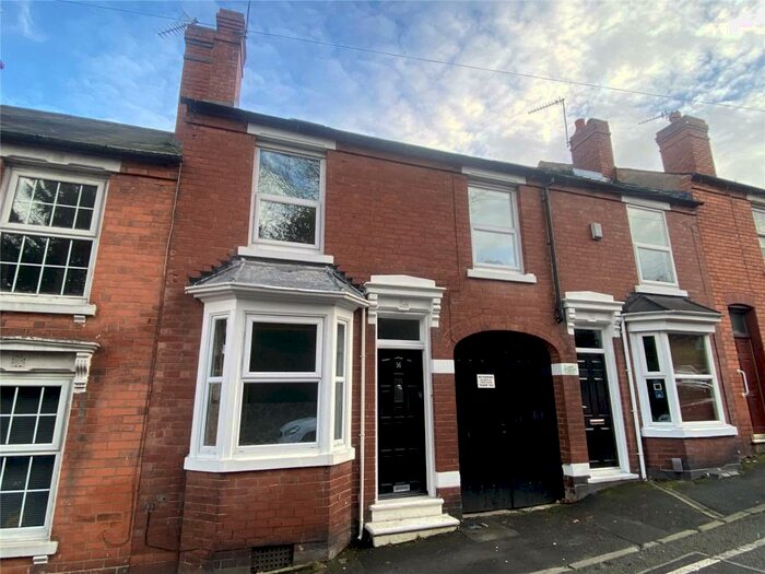 3 Bedroom Terraced House To Rent In Summer Hill, Halesowen, West Midlands, B63