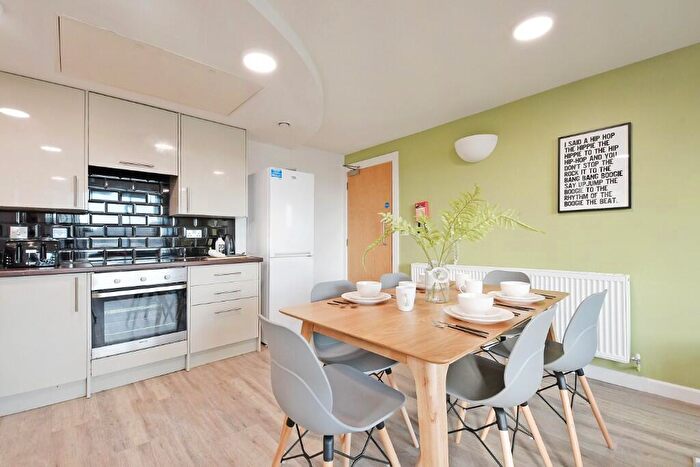 5 Bedroom Apartment To Rent In Sellers Wheel, Arundel Lane, Sheffield, S1