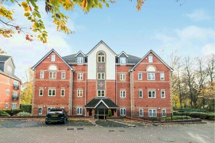 2 Bedroom Flat To Rent In Millennium Court, Basingstoke RG21