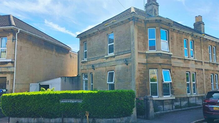 4 Bedroom Semi-Detached House For Sale In Kennington Road, Bath, BA1