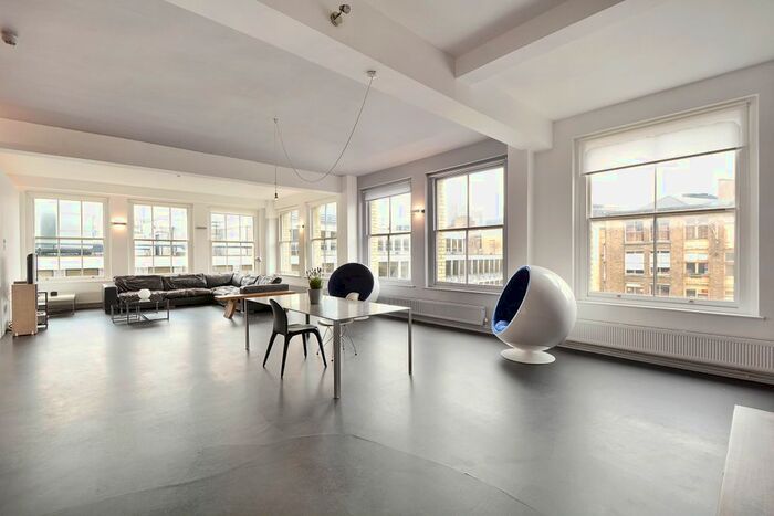 3 Bedroom Flat To Rent In Clere Street, Shoreditch, London, EC2A