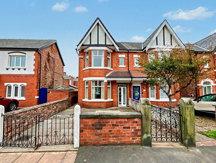 3 Bedroom Semi-Detached House For Sale In Gosforth Road, Southport, PR9