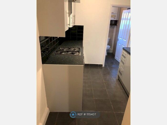 4 Bedroom Terraced House To Rent In Liverpool Road, Reading RG1