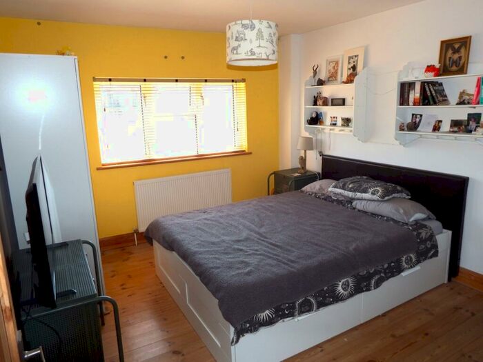 3 Bedroom End Of Terrace House For Sale In Julia Gate, Stevenage, Hertfordshire, SG2