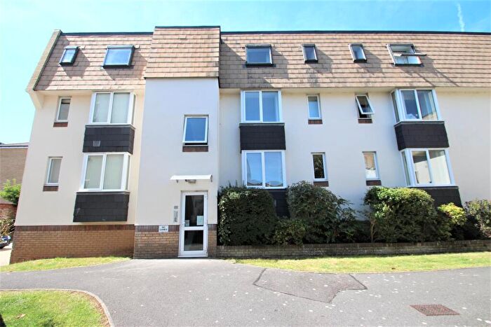 2 Bedroom Apartment To Rent In Dartmouth Mews, Southsea, PO5